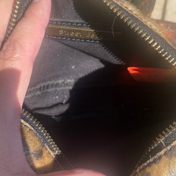 Street Level Small Faux Leather Cheetah Print Crossbody Bag - Picture 6 of 9